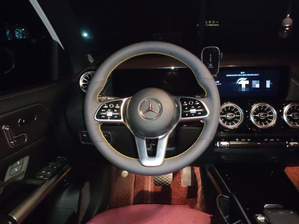 Mercedes-Benz GLA 2023, 18700 км, за 26578 USD - фото 15