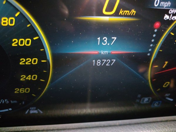 Mercedes-Benz GLA 2023, 18700 км, за 26578 USD - фото 12