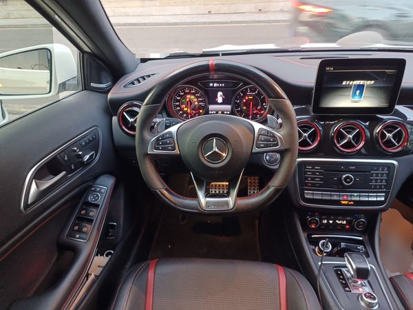 Mercedes-Benz GLA AMG 2017, 53500 км, за 9999999 USD - фото 11