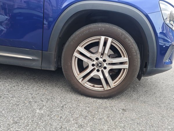 Mercedes-Benz GLB 2020, 29400 км, за 19448 USD