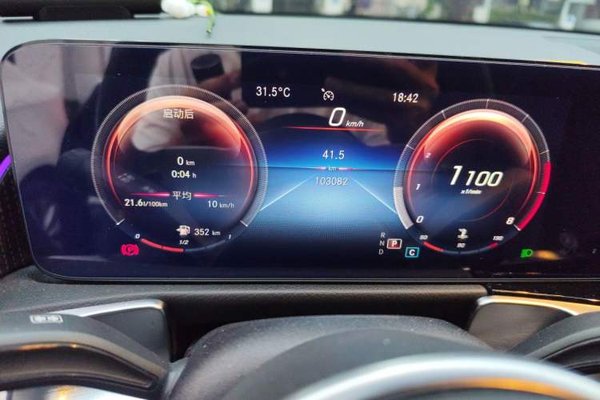 Mercedes-Benz GLB 2021, 103000 км, за 16913 USD - фото 13