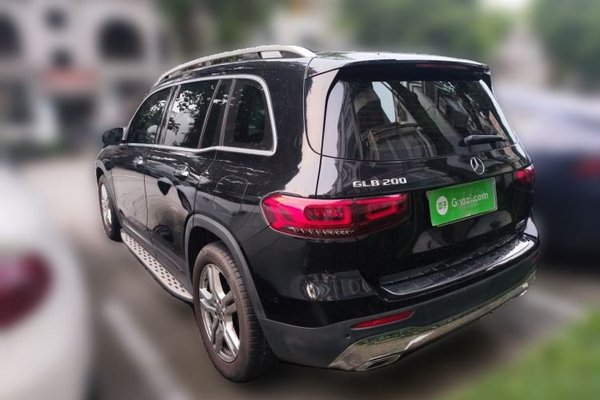 Mercedes-Benz GLB 2021, 103000 км, за 16913 USD