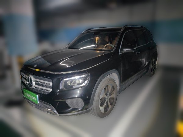 Mercedes-Benz GLB · 2021 год