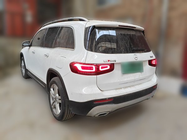 Mercedes-Benz GLB 2021, 27100 км, за 24181 USD