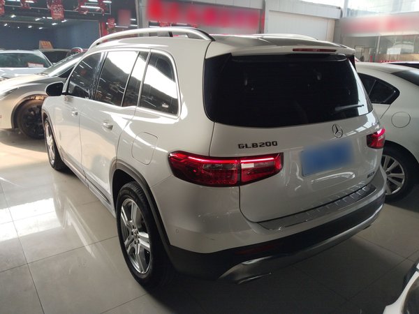 Mercedes-Benz GLB 2021, 59300 км, за 23555 USD