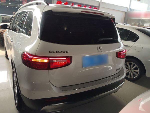 Mercedes-Benz GLB 2021, 59300 км, за 23555 USD