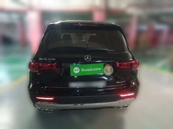 Mercedes-Benz GLB 2022, 19800 км, за 23511 USD