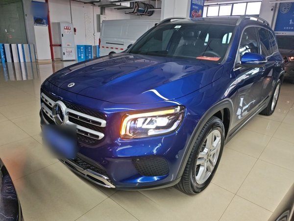 Mercedes-Benz GLB · 2022 год