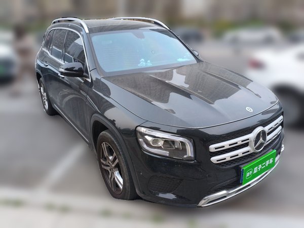 Mercedes-Benz GLB 2023, 42400 км, за 26818 USD