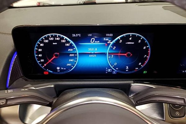 Mercedes-Benz GLB 2023, 64500 км, за 26727 USD - фото 19