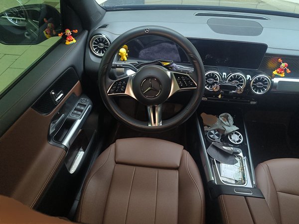 Mercedes-Benz GLB 2024, 12100 км, за 31393 USD - фото 11