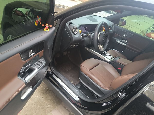 Mercedes-Benz GLB 2024, 12100 км, за 31393 USD - фото 17