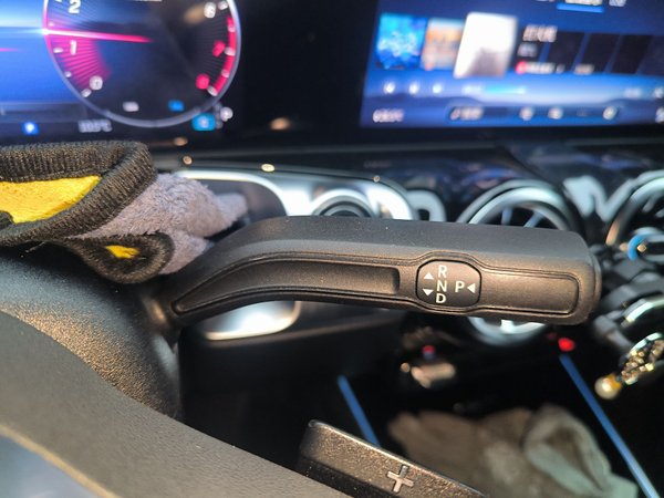 Mercedes-Benz GLB 2024, 12100 км, за 31393 USD - фото 15