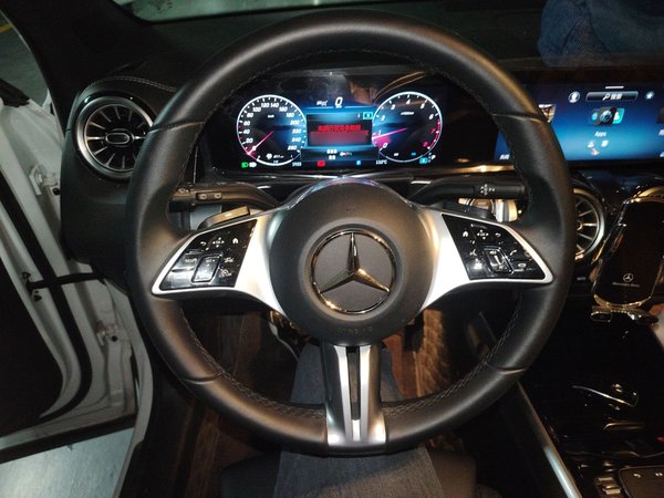 Mercedes-Benz GLB 2024, 23100 км, за 30184 USD - фото 20