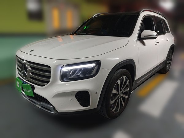Mercedes-Benz GLB · 2024 год