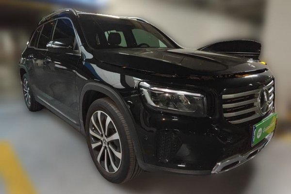 Mercedes-Benz GLB 2025, 8700 км, за 28890 USD