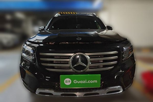 Mercedes-Benz GLB 2025, 8700 км, за 28890 USD