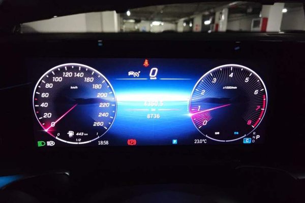 Mercedes-Benz GLB 2025, 8700 км, за 28890 USD - фото 11