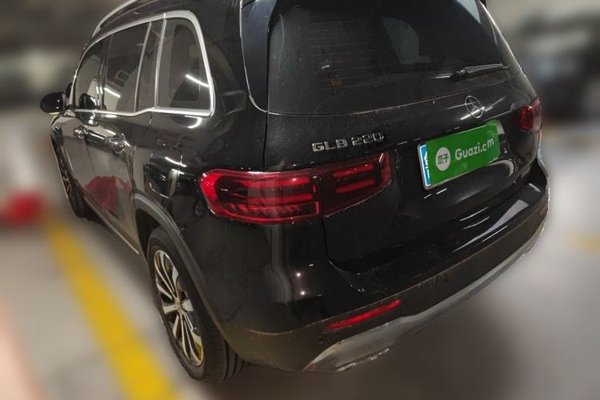Mercedes-Benz GLB 2025, 8700 км, за 28890 USD