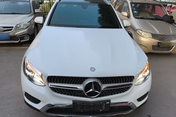 Mercedes-Benz GLC 2016, 106300 км, за 16076 USD