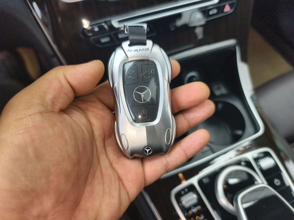 Mercedes-Benz GLC 2017, 29700 км, за 24869 USD - фото 9