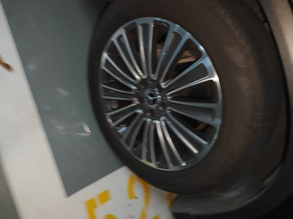 Mercedes-Benz GLC · 2017 год