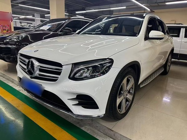 Mercedes-Benz GLC 2017 GLC 260 4MATIC Luxury Model