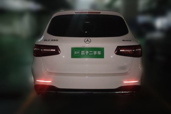Mercedes-Benz GLC 2017, 31300 км, за 19545 USD
