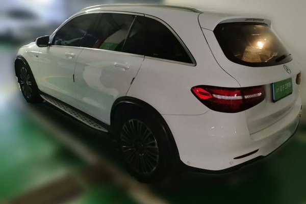 Mercedes-Benz GLC 2017, 76200 км, за 19792 USD