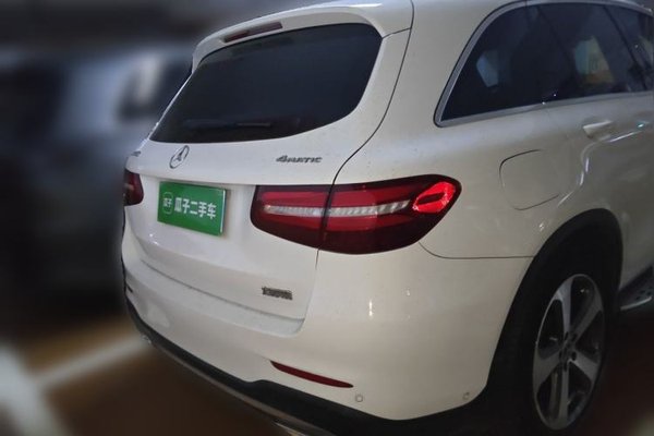 Mercedes-Benz GLC 2017, 83600 км, за 17106 USD