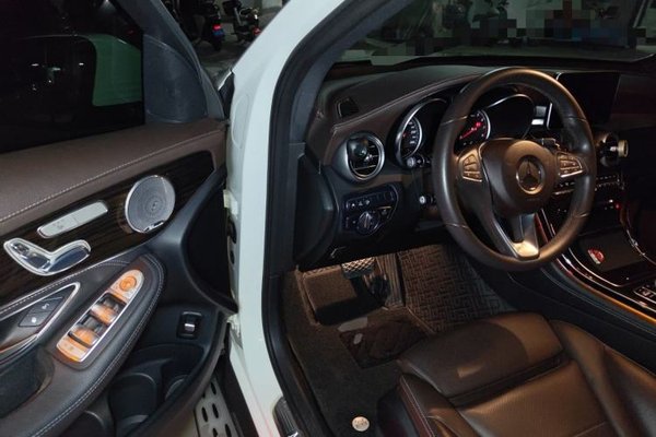Mercedes-Benz GLC 2017, 86800 км, за 17526 USD - фото 17