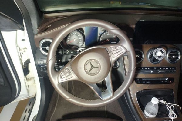 Mercedes-Benz GLC 2017, 98700 км, за 17397 USD - фото 7