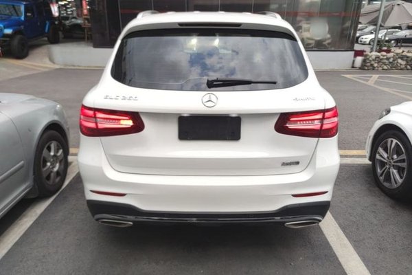 Mercedes-Benz GLC 2018, 101800 км, за 21422 USD