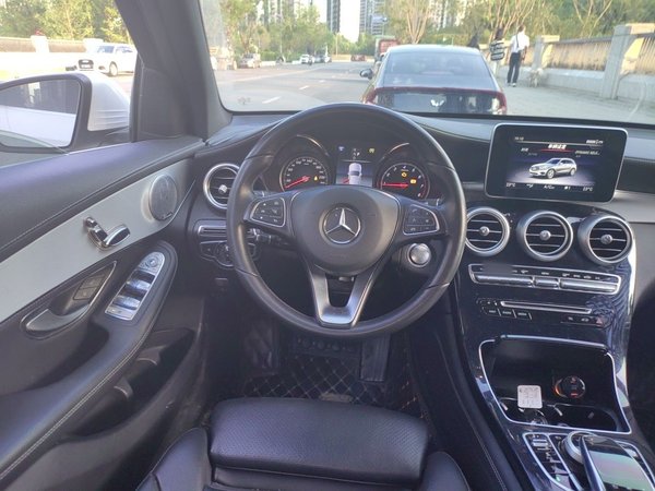 Mercedes-Benz GLC 2018, 102200 км, за 17713 USD - фото 11