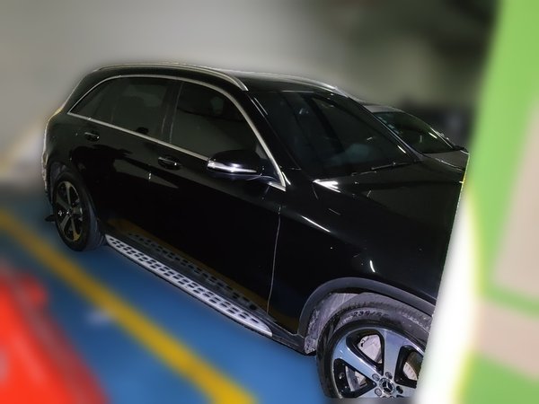 Mercedes-Benz GLC 2019, 153000 км, за 21066 USD