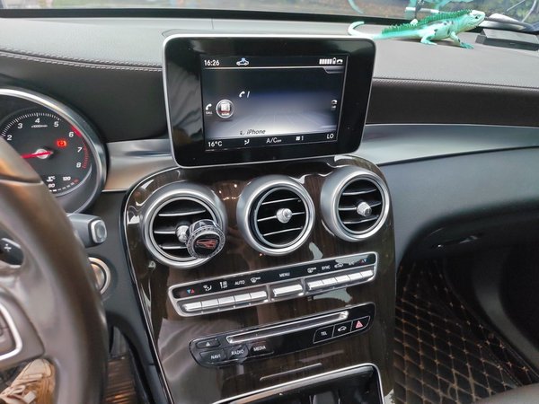 Mercedes-Benz GLC 2019, 74000 км, за 25914 USD - фото 12
