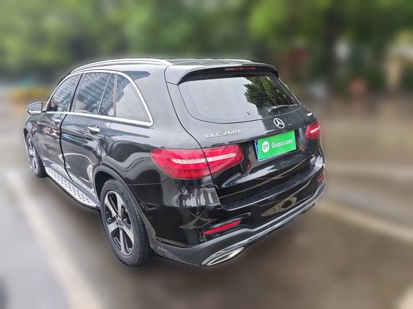 Mercedes-Benz GLC 2019, 74000 км, за 25914 USD