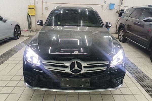 Mercedes-Benz GLC 2019, 76300 км, за 27087 USD