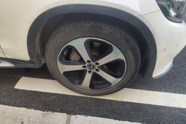 Mercedes-Benz GLC 2019, 130700 км, за 19583 USD - фото 8