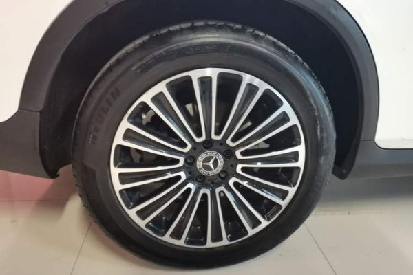 Mercedes-Benz GLC 2019, 135100 км, за 18880 USD - фото 16