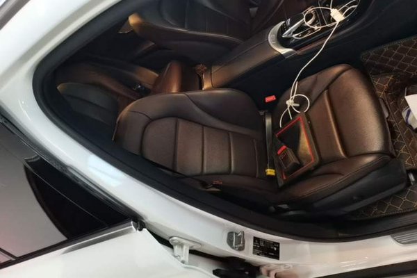 Mercedes-Benz GLC 2019, 135100 км, за 18880 USD - фото 28
