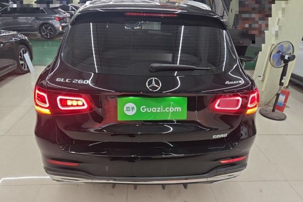 Mercedes-Benz GLC 2020, 120400 км, за 25325 USD