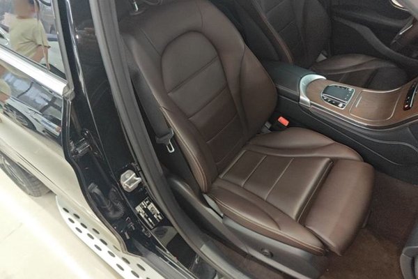 Mercedes-Benz GLC 2020, 120400 км, за 25325 USD - фото 28