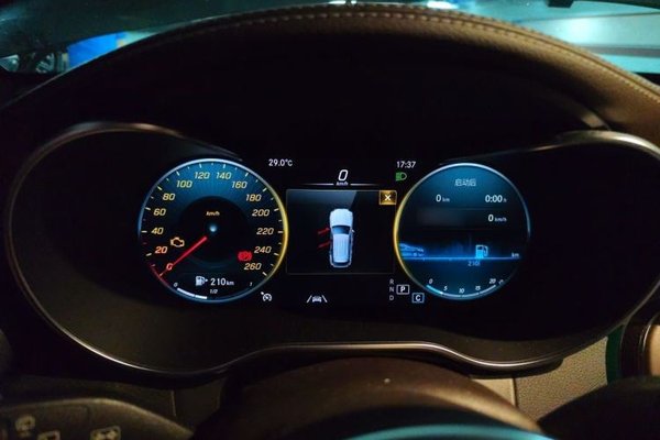 Mercedes-Benz GLC 2020, 122900 км, за 24599 USD - фото 10