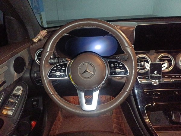 Mercedes-Benz GLC 2020, 40199 км, за 31020 USD - фото 11