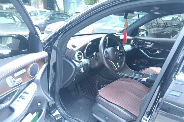 Mercedes-Benz GLC 2020, 52000 км, за 27820 USD - фото 17