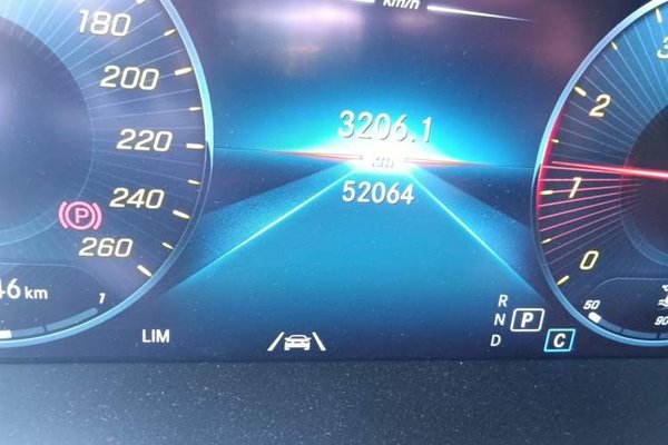 Mercedes-Benz GLC 2020, 52000 км, за 27820 USD - фото 13
