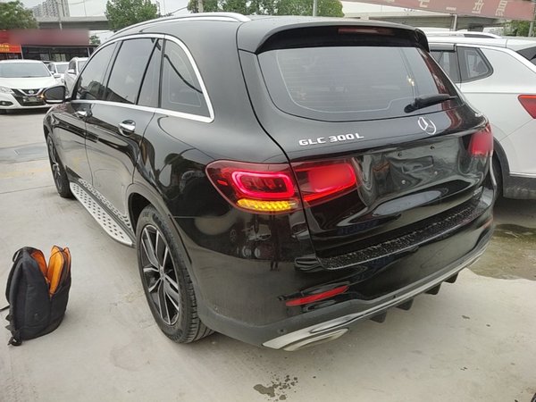 Mercedes-Benz GLC 2020, 60000 км, за 32387 USD - фото 10