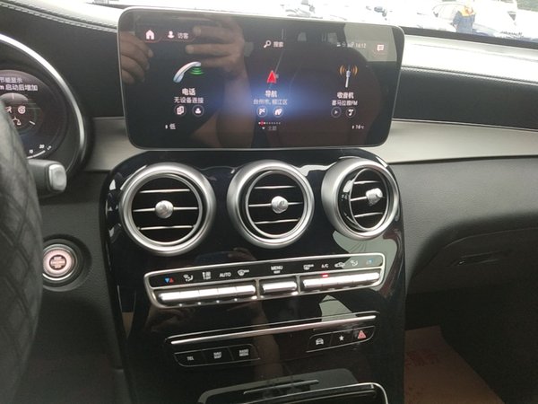 Mercedes-Benz GLC 2020, 60000 км, за 32387 USD - фото 22
