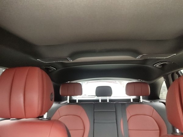 Mercedes-Benz GLC 2020, 60000 км, за 32387 USD